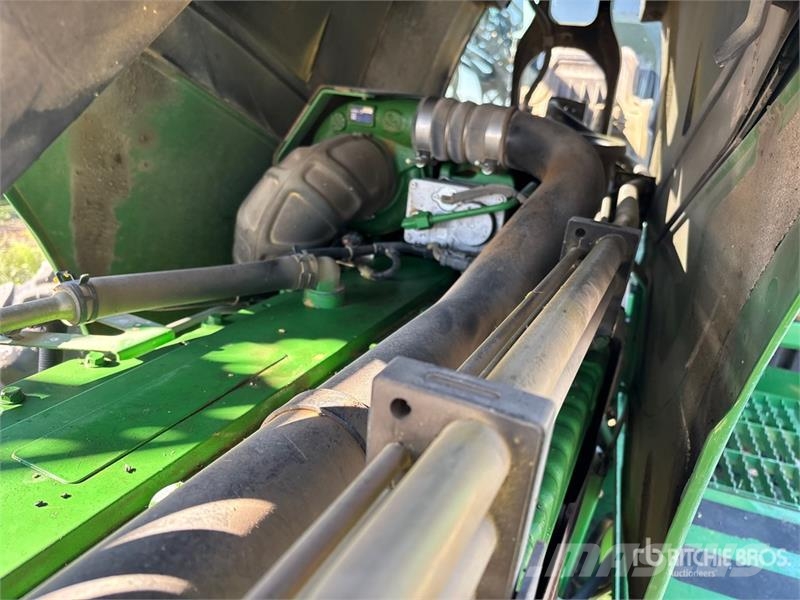 John Deere 4730 Itsekulkevat ruiskut