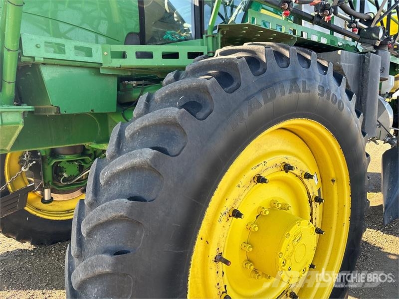 John Deere 4730 Itsekulkevat ruiskut