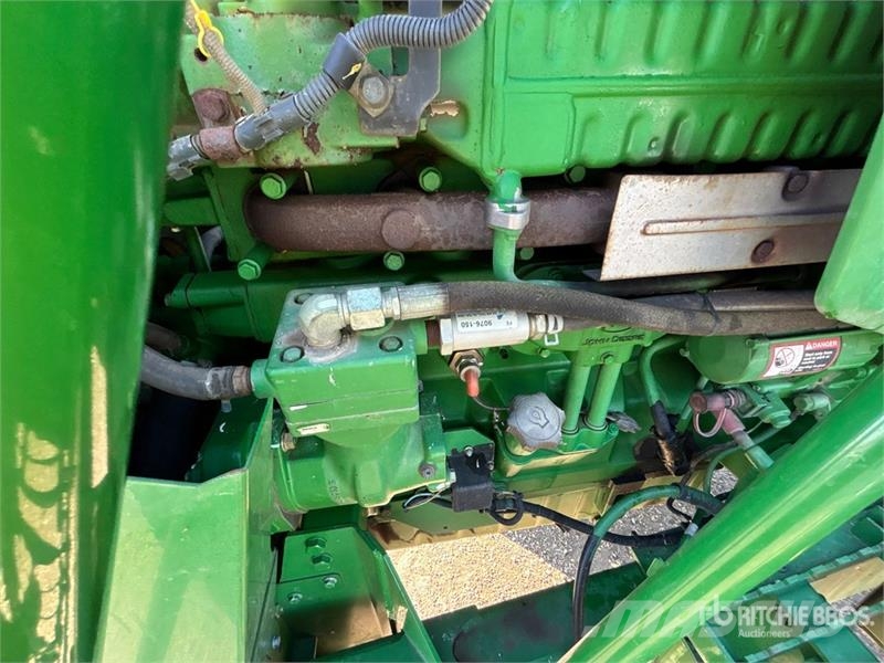 John Deere 4730 Itsekulkevat ruiskut