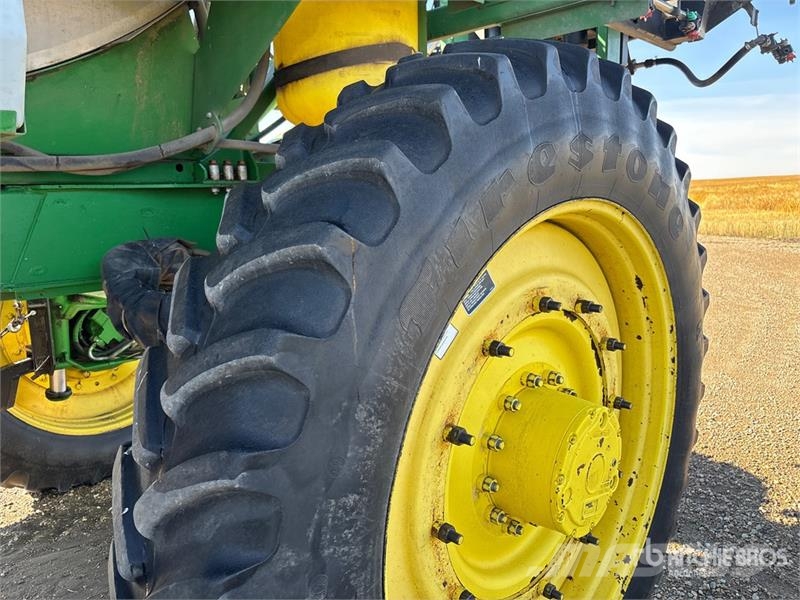 John Deere 4730 Itsekulkevat ruiskut