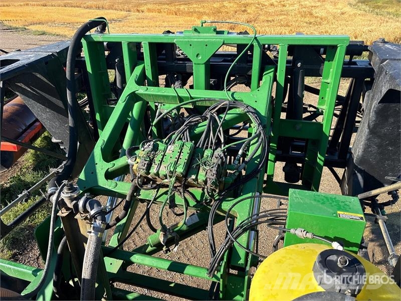 John Deere 4730 Itsekulkevat ruiskut