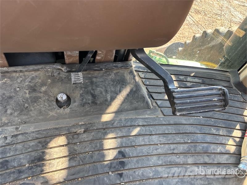 John Deere 4730 Itsekulkevat ruiskut