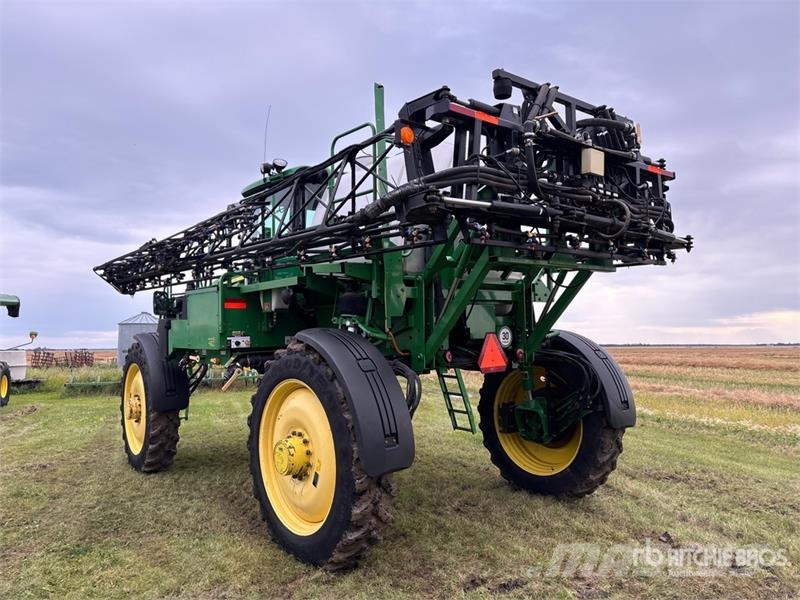 John Deere 4830 رشاشات ذاتية الحركة