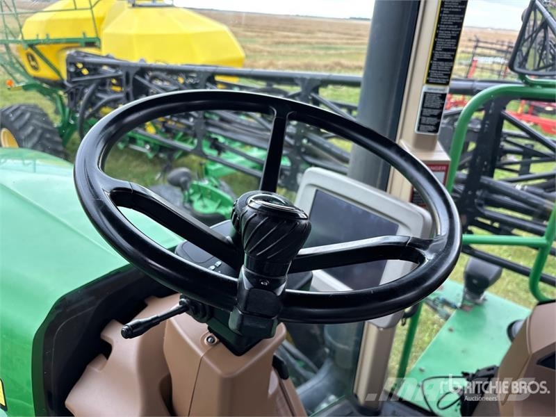 John Deere 4830 رشاشات ذاتية الحركة