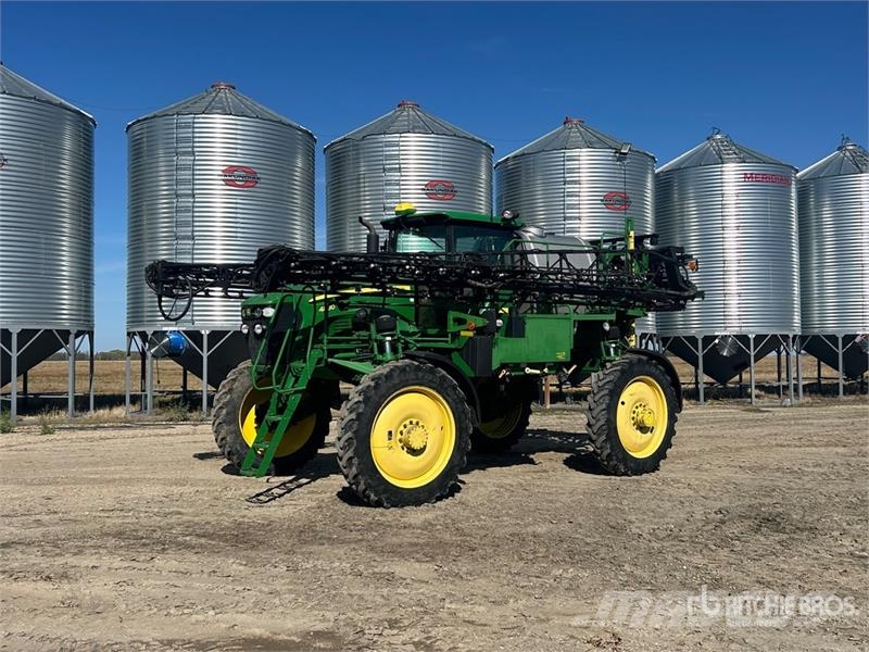 John Deere 4830 رشاشات ذاتية الحركة