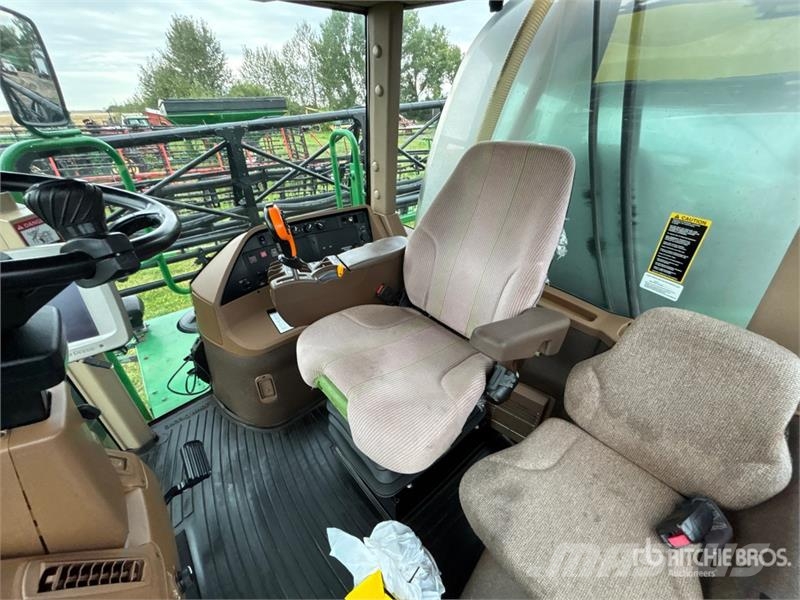 John Deere 4830 رشاشات ذاتية الحركة