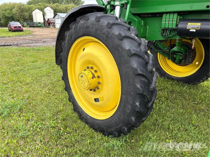 John Deere 4830 رشاشات ذاتية الحركة