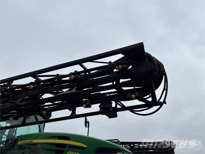 John Deere 4830 Selbstfahrende Sprühgeräte