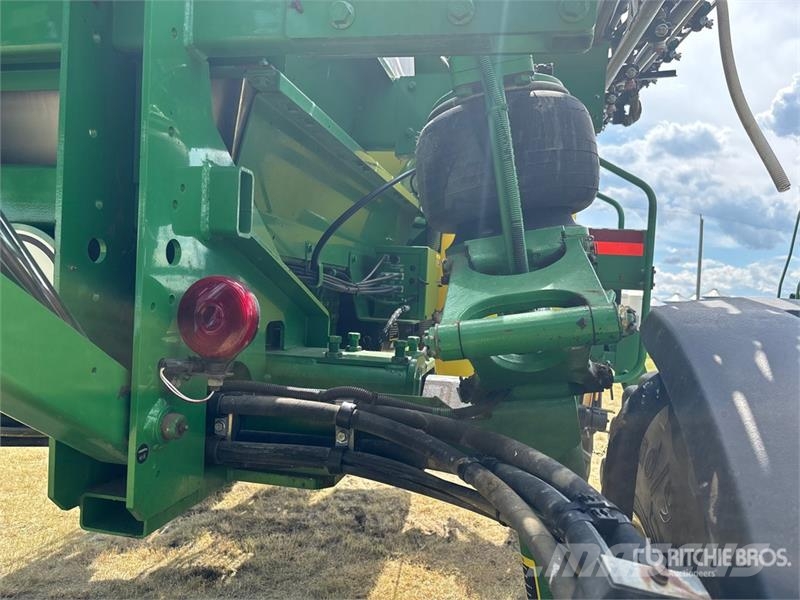 John Deere 4830 Savaeigiai purkštuvai
