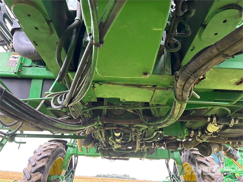John Deere 4830 رشاشات ذاتية الحركة