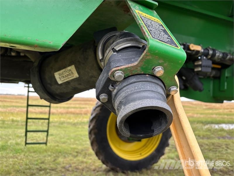 John Deere 4830 رشاشات ذاتية الحركة