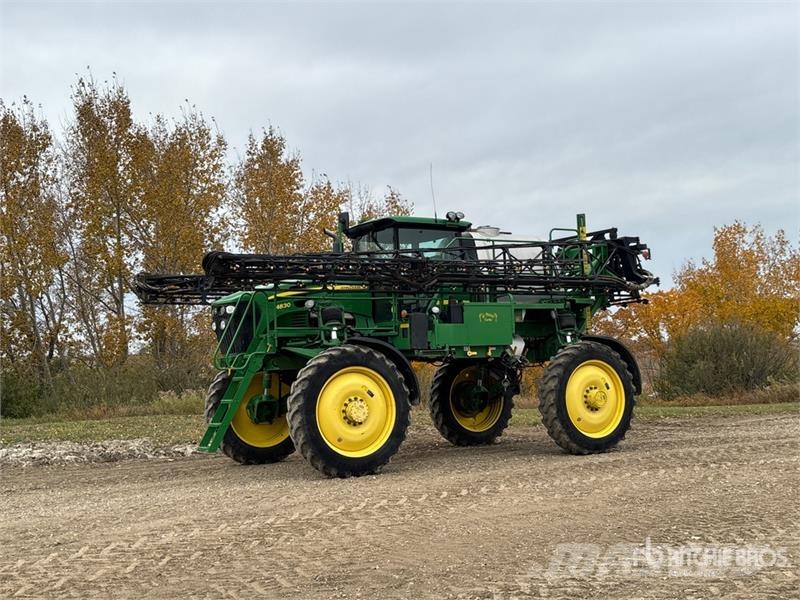 John Deere 4830 Selbstfahrende Sprühgeräte