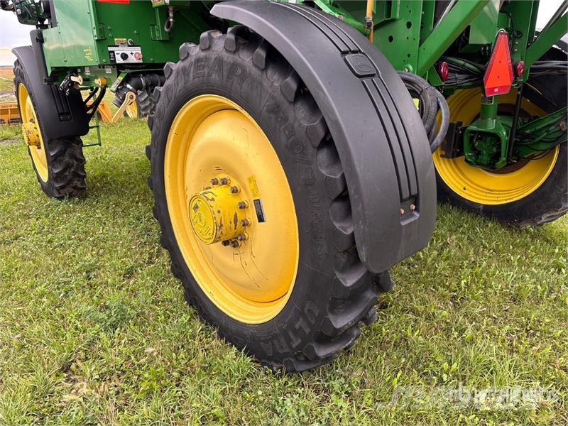 John Deere 4830 رشاشات ذاتية الحركة