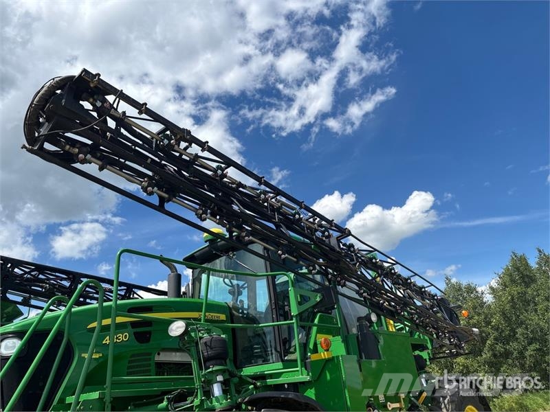 John Deere 4830 Savaeigiai purkštuvai