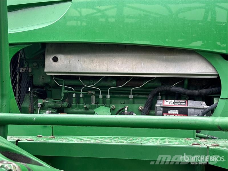 John Deere 4830 رشاشات ذاتية الحركة