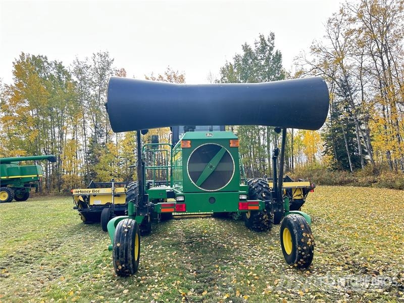 John Deere 4895 Svanser