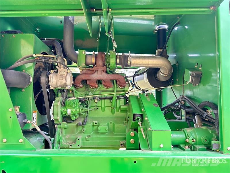 John Deere 4895 Svanser