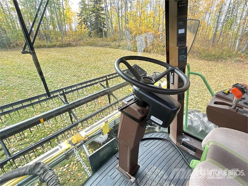 John Deere 4895 Svanser
