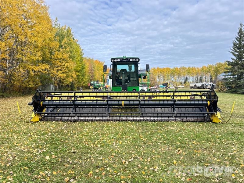 John Deere 4895 Svanser