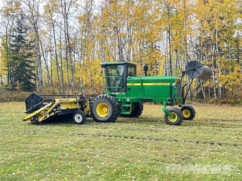 John Deere 4895 Svanser