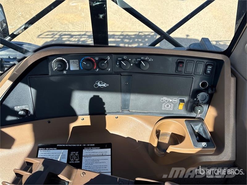 John Deere 4940 Самоходные опрыскиватели