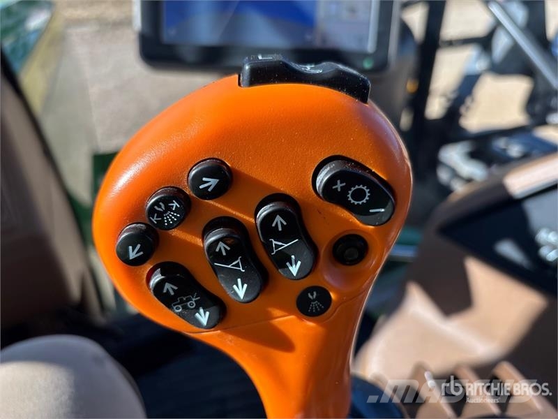 John Deere 4940 Самоходные опрыскиватели