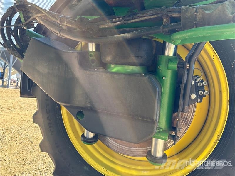 John Deere 4940 Самоходные опрыскиватели