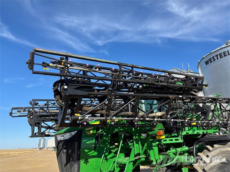 John Deere 4940 Самоходные опрыскиватели