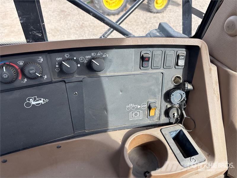 John Deere 4940 Samohodne škropilnice