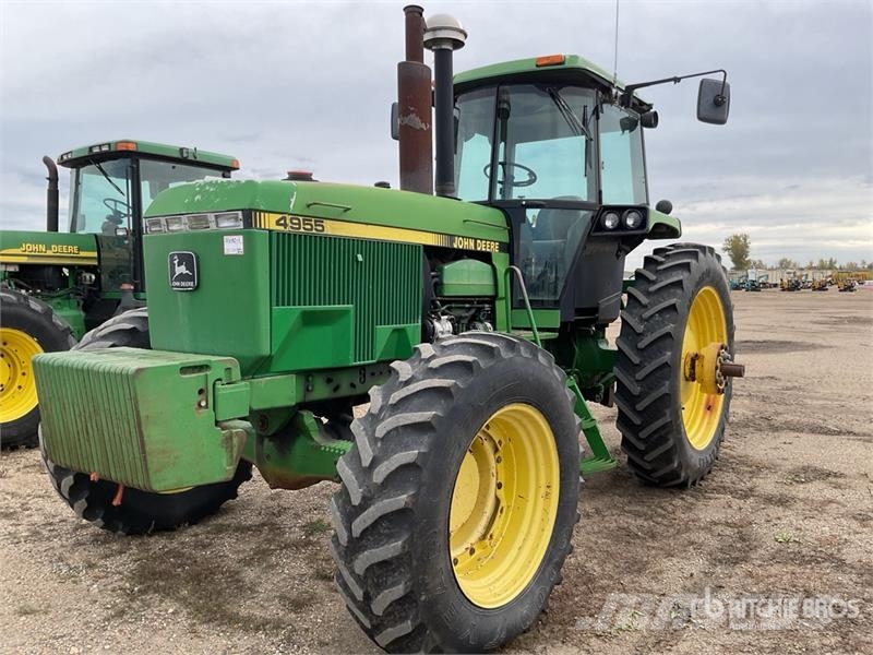 John Deere 4955 Traktorji