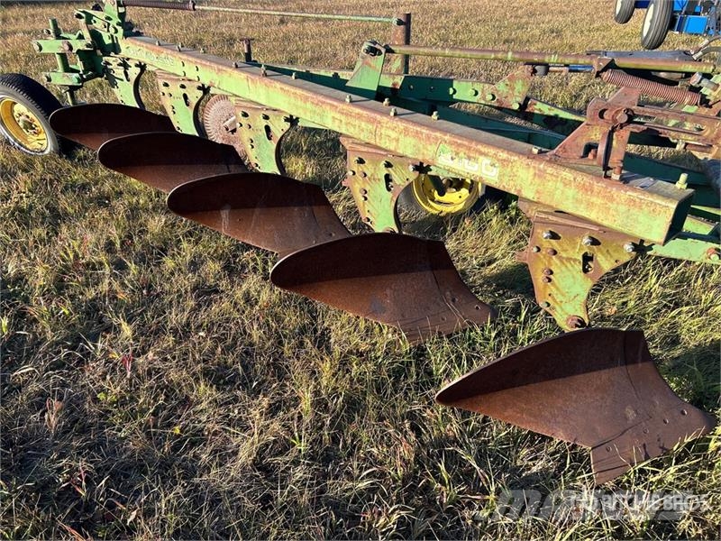 John Deere 5 Bottom Quantity of (2) 5-Bottom Breaking Plow Arados