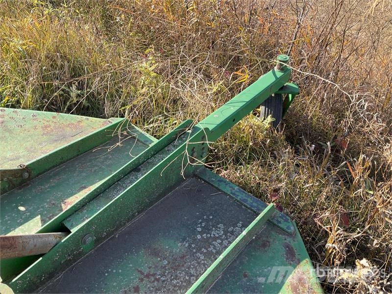 John Deere 513 5 ft 3-Point Hitch . Finishing Mower Kosilice i trimeri za grube terene