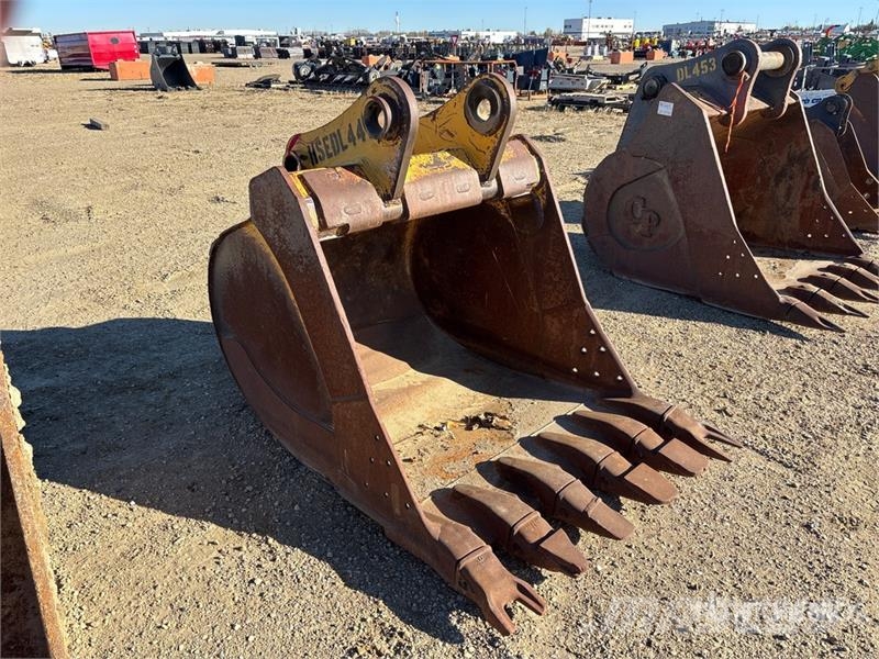 John Deere 52 in Digging Pin Grab Excavator Bucket - Fits 300 Łyżki do ładowarek