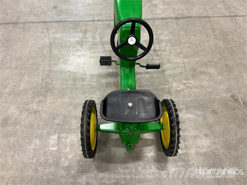 John Deere 520 Pedal Tractor Outras máquinas agrícolas