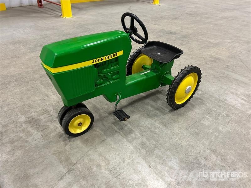 John Deere 520 Pedal Tractor Outras máquinas agrícolas