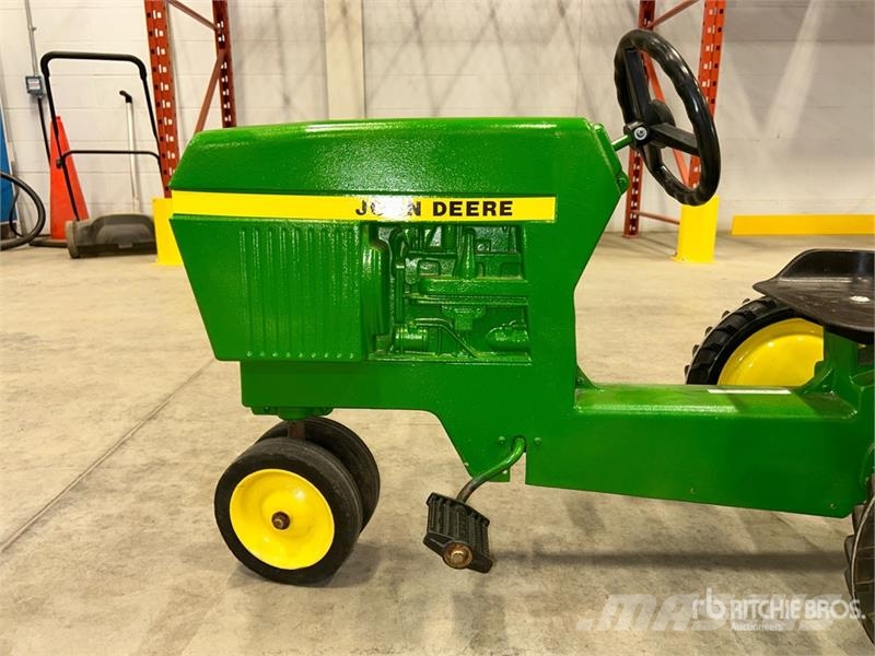 John Deere 520 Pedal Tractor Outras máquinas agrícolas