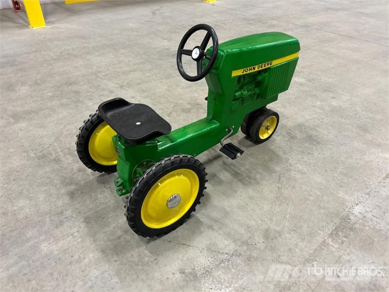 John Deere 520 Pedal Tractor Outras máquinas agrícolas