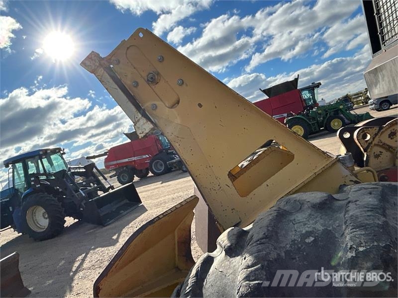 John Deere 540G 4x4 Skidder 목재스키더