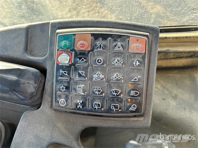 John Deere 544 K Wheel Loader Iekrāvēji uz riteņiem
