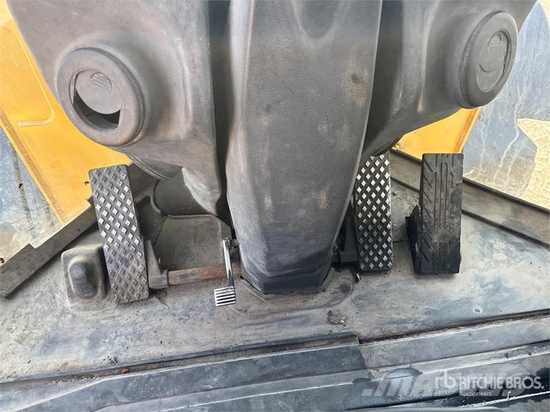 John Deere 544 K Wheel Loader Naudoti ratiniai krautuvai
