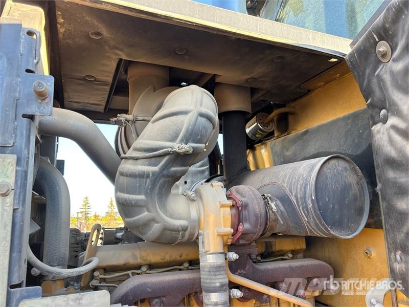 John Deere 544 K Wheel Loader Iekrāvēji uz riteņiem