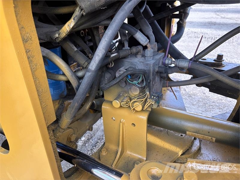 John Deere 544 K Wheel Loader Naudoti ratiniai krautuvai