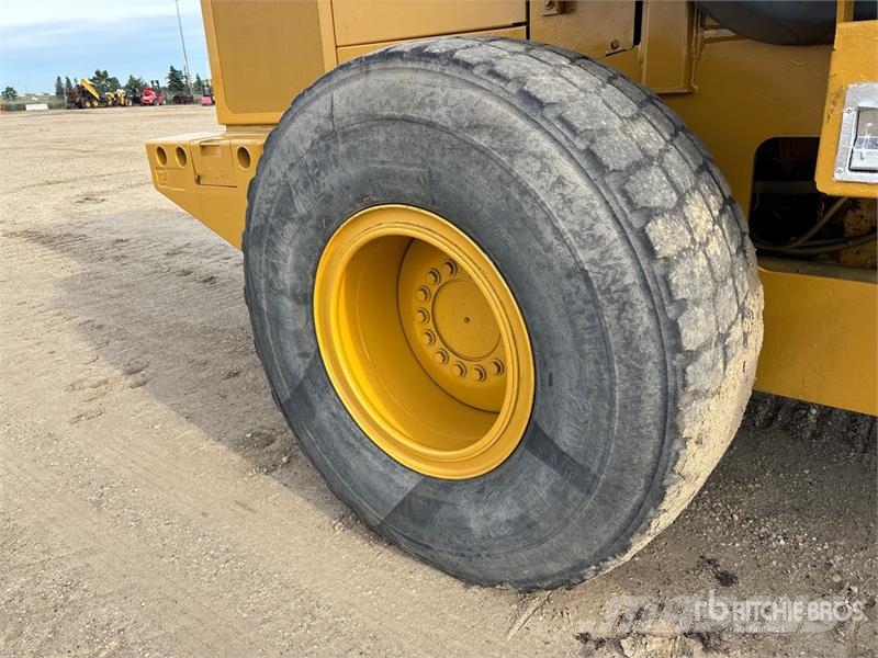 John Deere 544 K Wheel Loader Naudoti ratiniai krautuvai