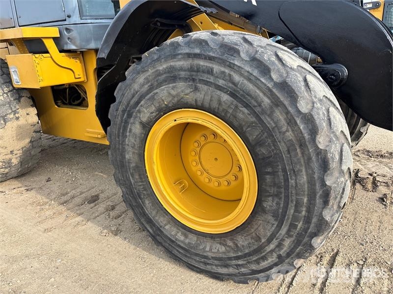 John Deere 544 K Wheel Loader Naudoti ratiniai krautuvai