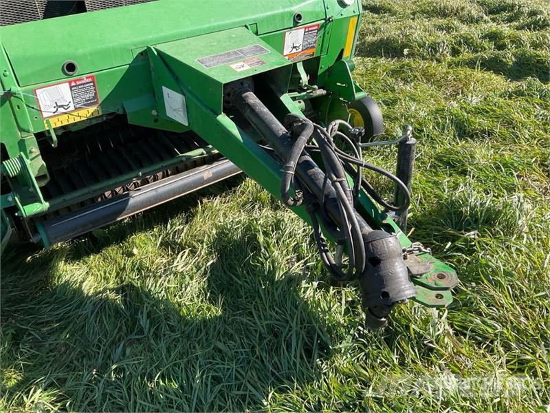 John Deere 568 Prese/balirke za rolo bale