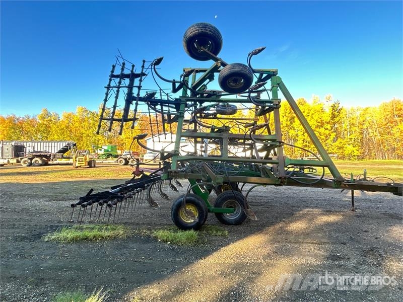 John Deere 610 32 ft Chisel Plow Arados de cinzel