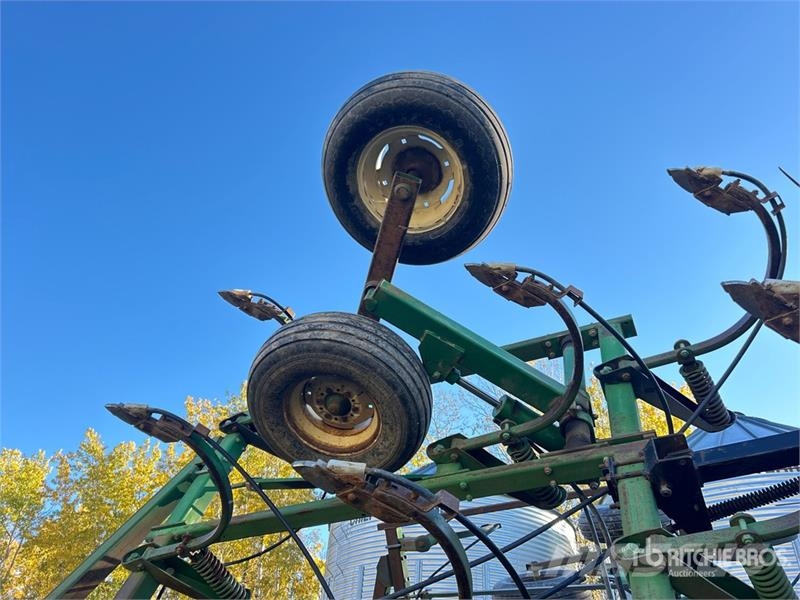 John Deere 610 32 ft Chisel Plow Arados de cinzel