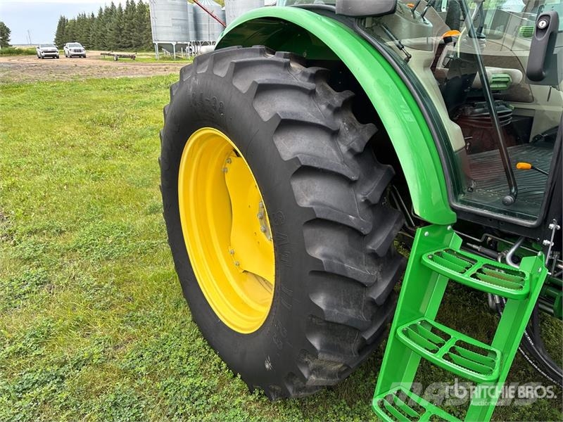 John Deere 6140D トラクター