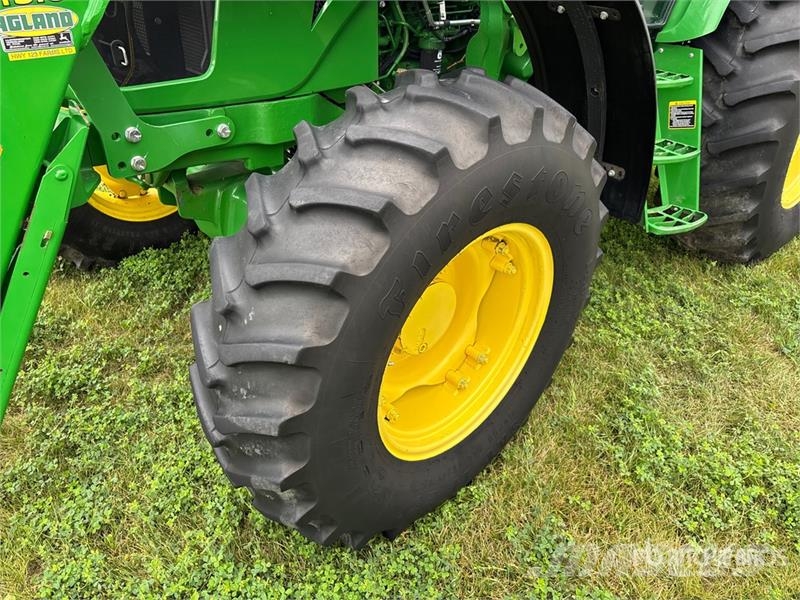 John Deere 6140D トラクター