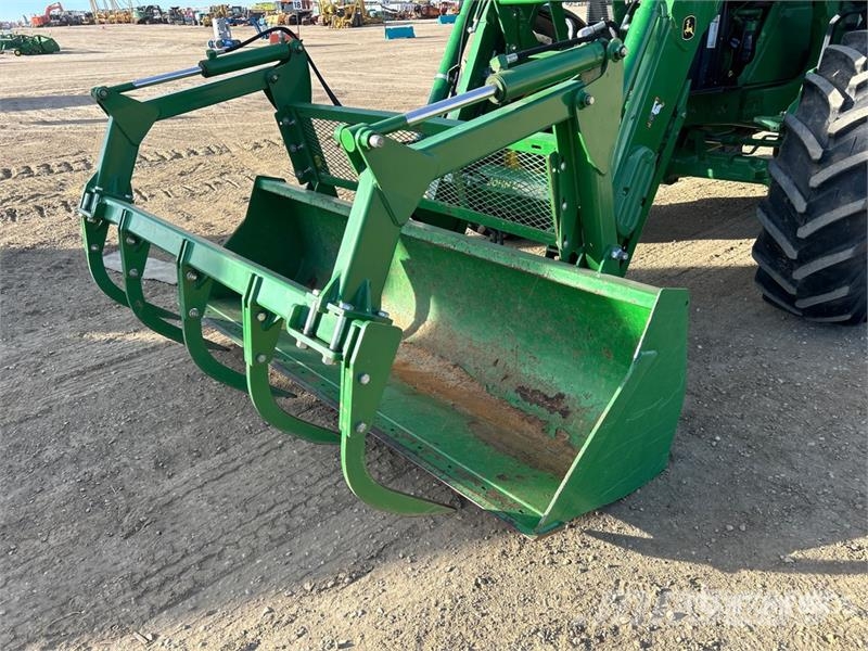 John Deere 6145 4WD Tractor Трактори